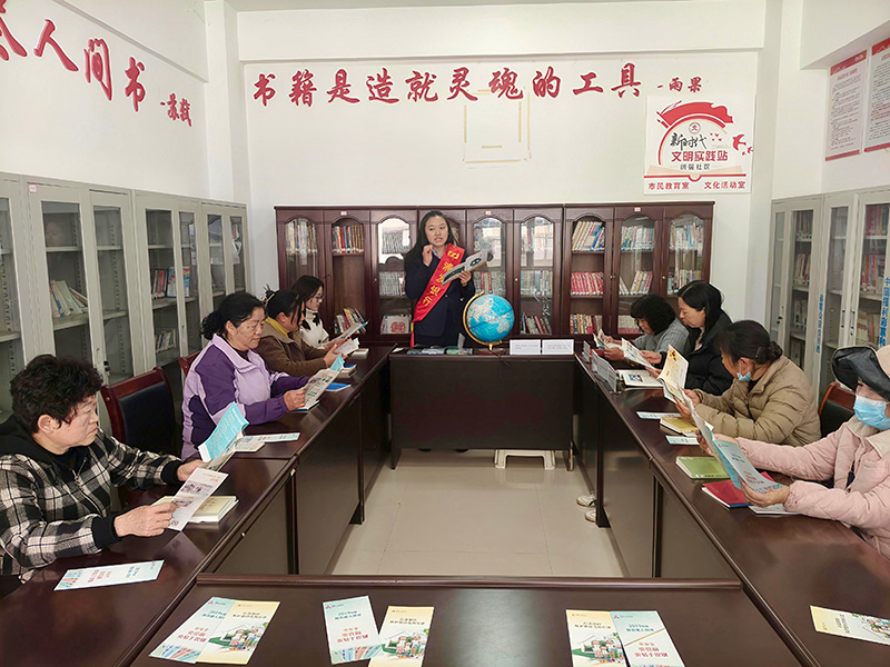 “我为群众开讲座”。