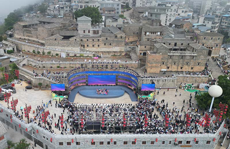 开幕式现场。红河县融媒体中心供图