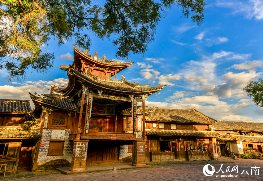 沙溪古镇寺登街的古戏台。杨继培摄