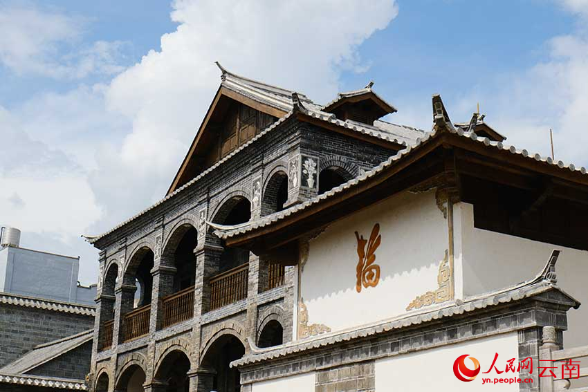 图为昭通古城建筑群中的迟家大院内，建筑风格中西合璧，东西交融。 人民网记者 蔡树菁摄