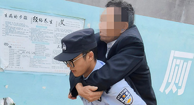 8分鐘！派出所街頭緊急救援獲贊