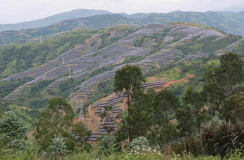 小石岩光伏电站。郭斯维摄