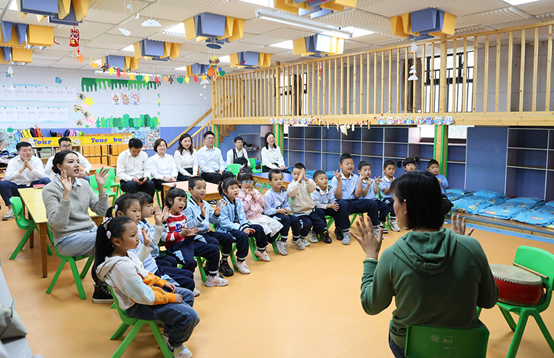 雲南省殘聯組織兒童康復教育。