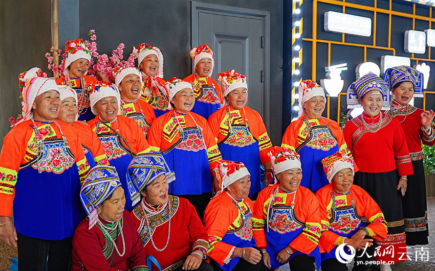 点亮云南新“夜”态之微观广南烟火直播活动现场。王竣彦摄