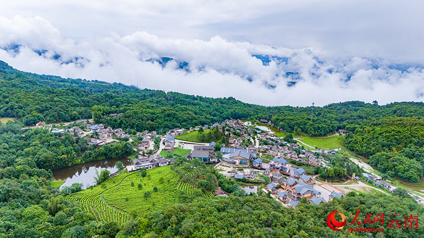 西盟佤族自治县勐卡镇马散村永俄寨。人民网记者 虎遵会摄