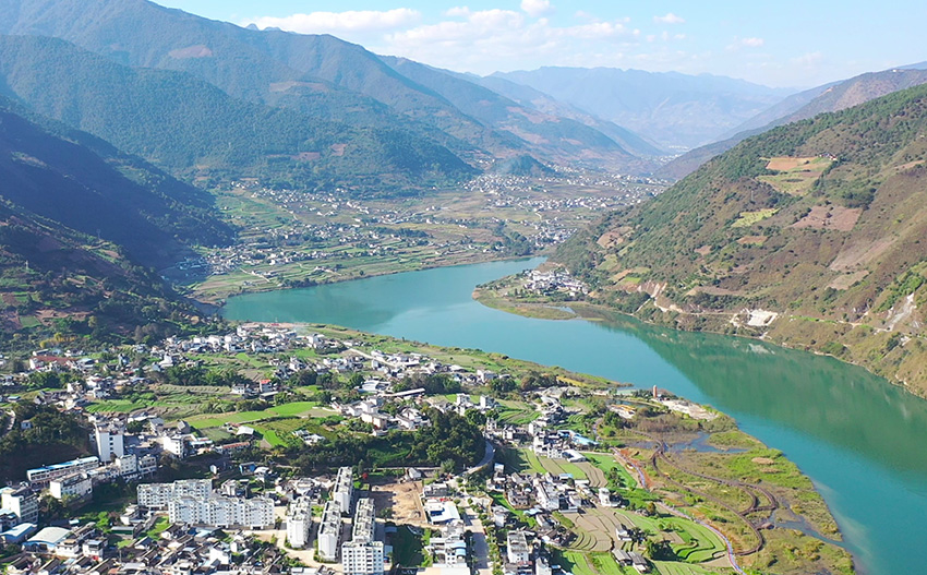 流经大理云龙的澜沧江宛如一条翡翠丝带。云龙县文化和旅游局供图