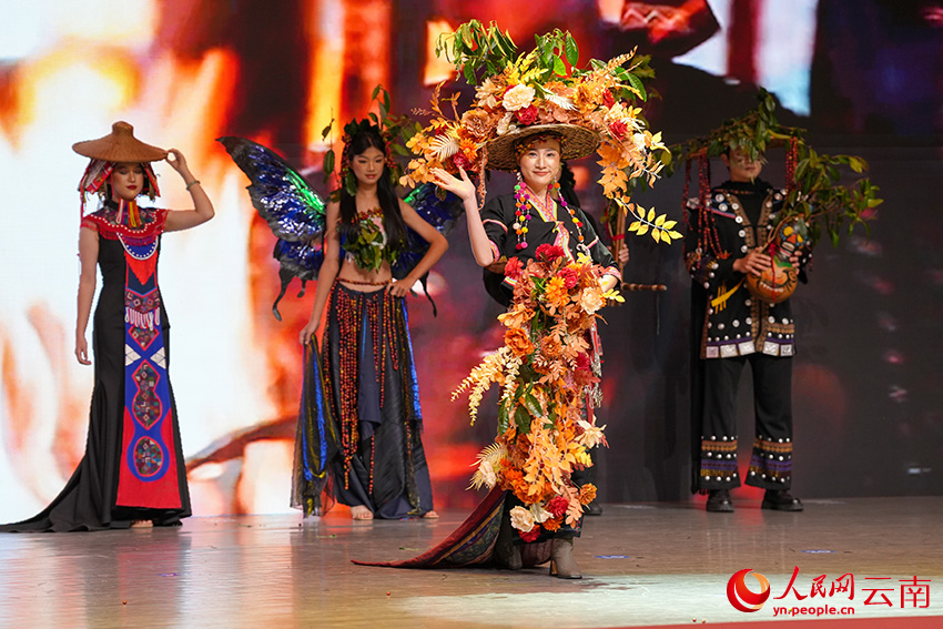 開幕式上的文藝展演。人民網記者 虎遵會攝