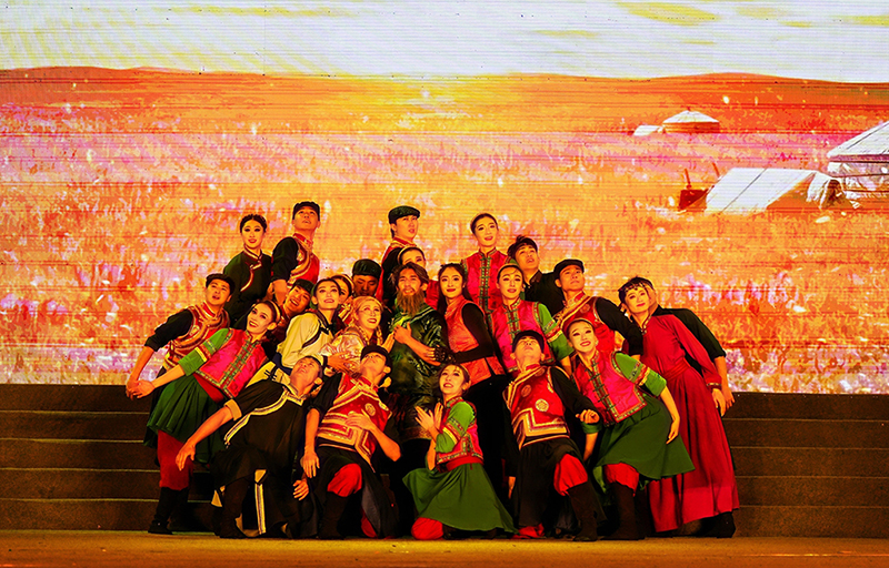 演出现场。景东县融媒体中心供图