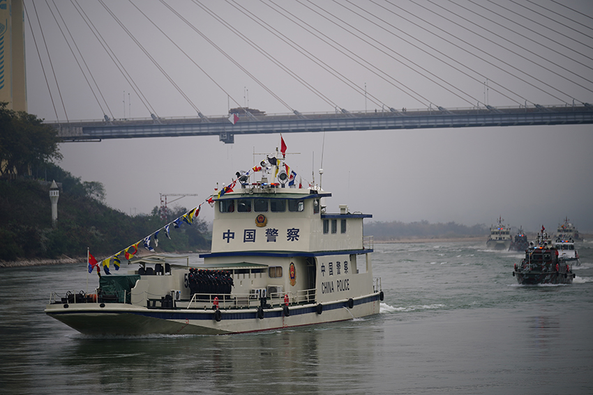 中老缅泰举行处置水上突发事件联合演练。云南省公安厅供图