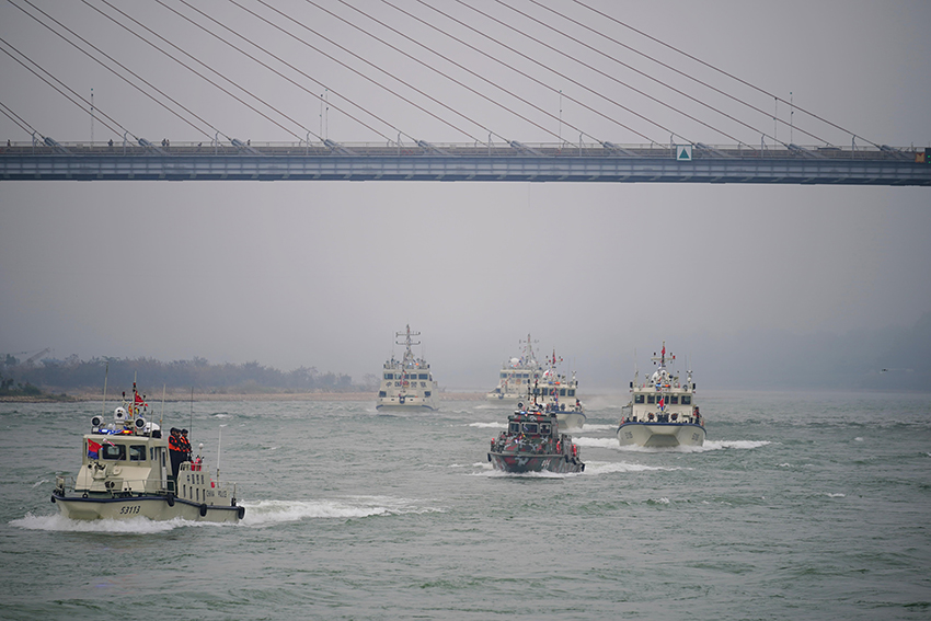 中老缅泰举行处置水上突发事件联合演练。云南省公安厅供图