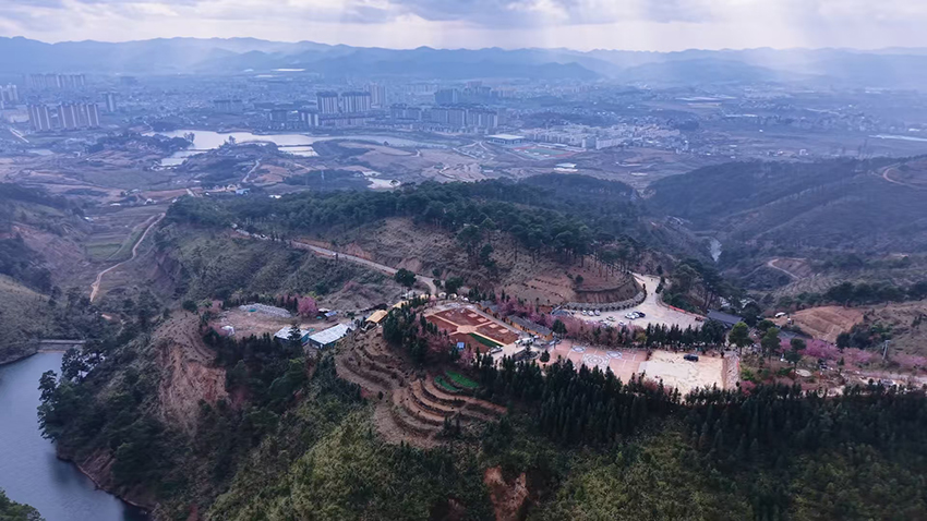廣南縣在五福山句町非遺飲食文化體驗館全景。