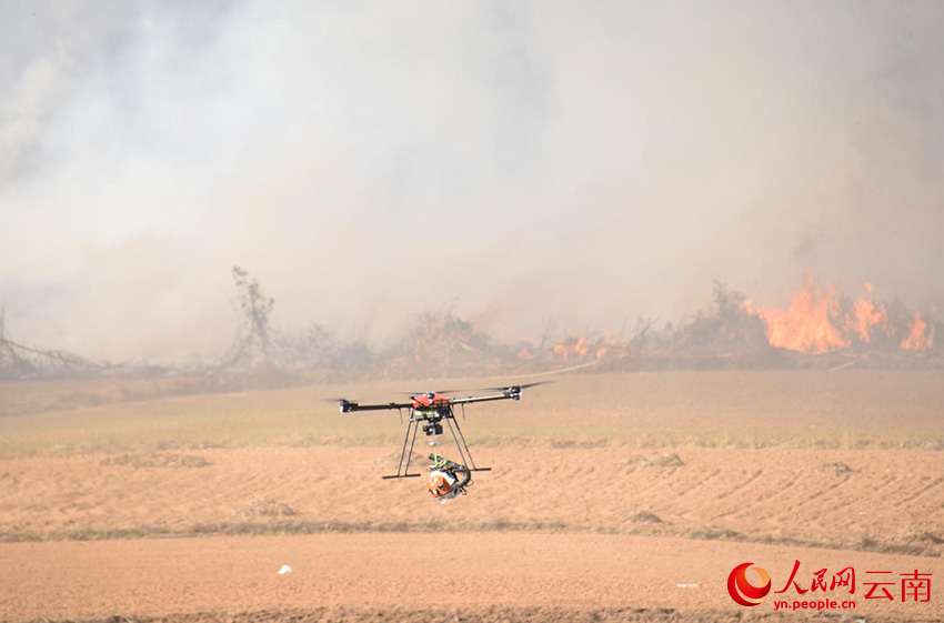 云南省2026年度高原山区森林火灾综合应急处置联合实战演练现场。白雨佳摄