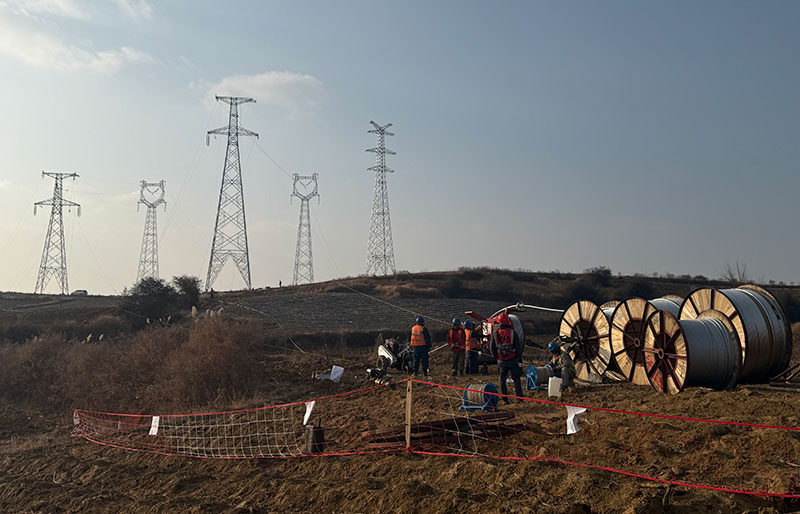 渝昆高铁配套项目施工现场。孙大林摄