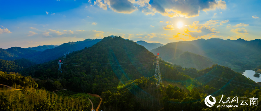 中老500千伏联网工程。任军摄