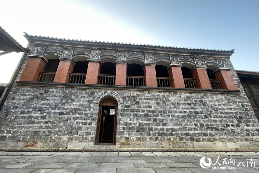 修复后的老墙。人民网记者 程浩摄​