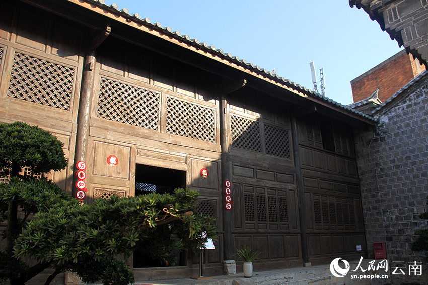迟家大院正房正面是典型的中式风格。人民网记者 程浩摄​