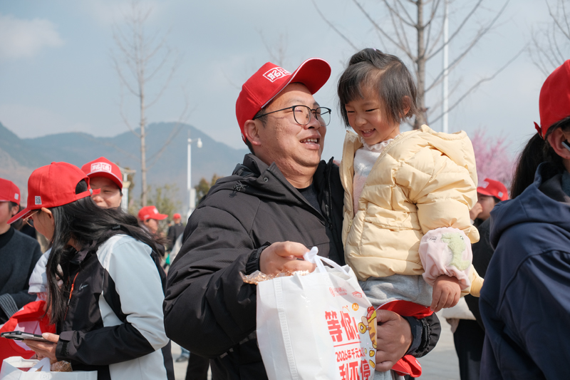 愉快返岗-徐兴莉摄