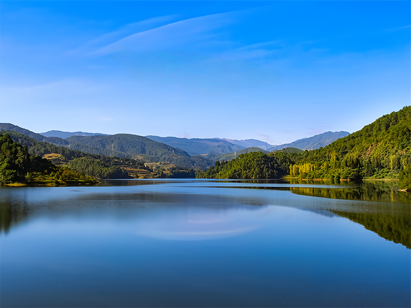 碧水润沃野。陈绍艳摄