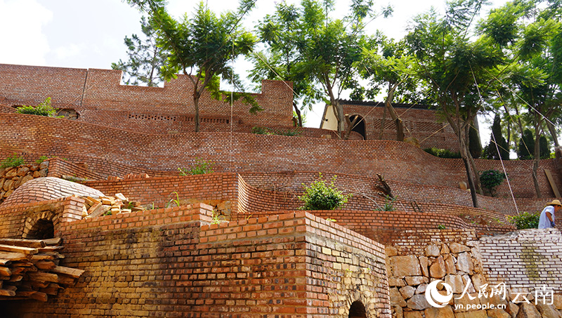 云南建水的龙窑项目。 夏丽萍摄