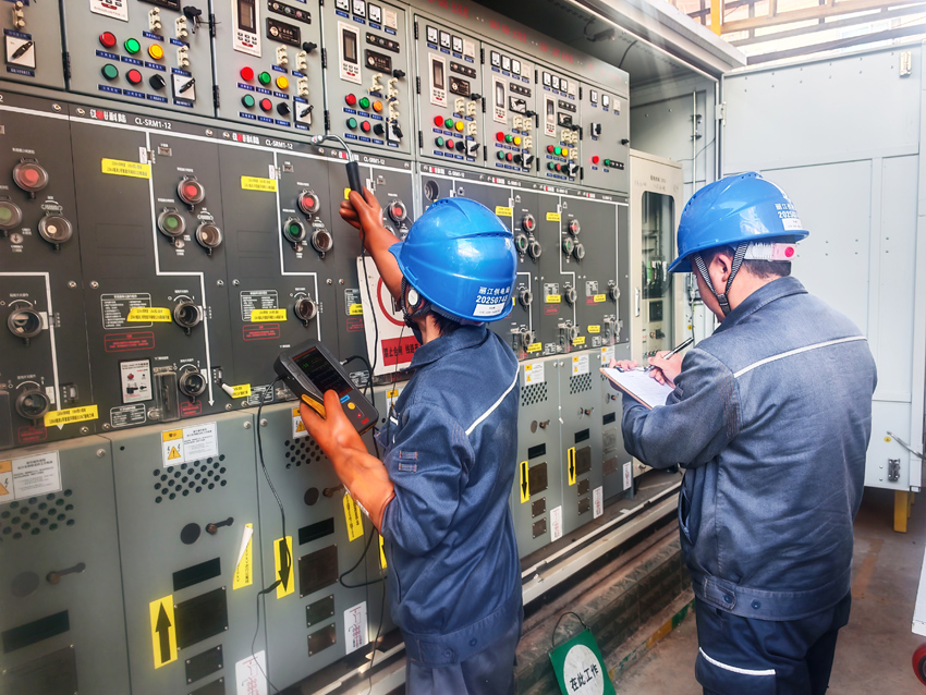 麗江永勝供電局持續對轄區內10千伏環網櫃集中開展專項試驗。張麗攝