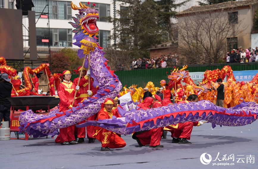 图为开幕式表演。人民网记者 虎遵会摄