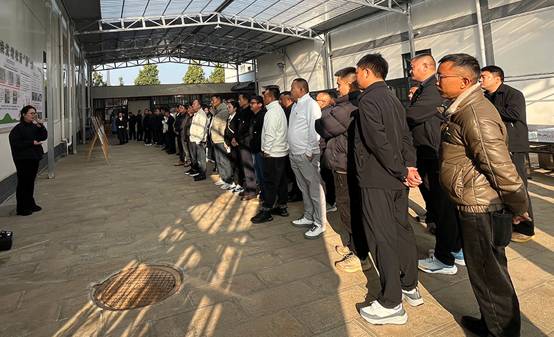 到田園鎮四角田村調研黨組織領辦專業合作社做法--沙雲花攝