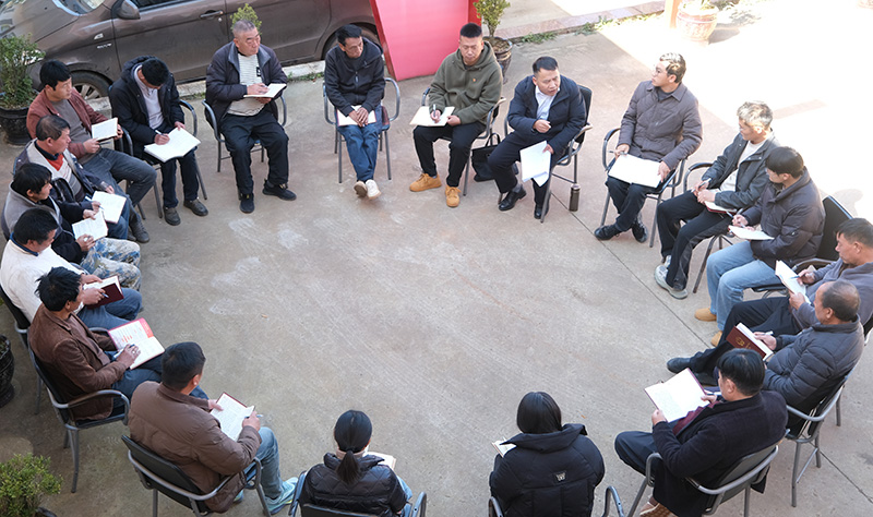 師宗縣委宣講團到彩雲鎮宣講。