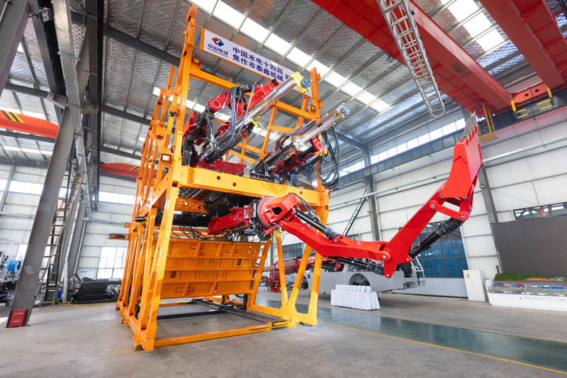 大纵坡斜井智能台车。