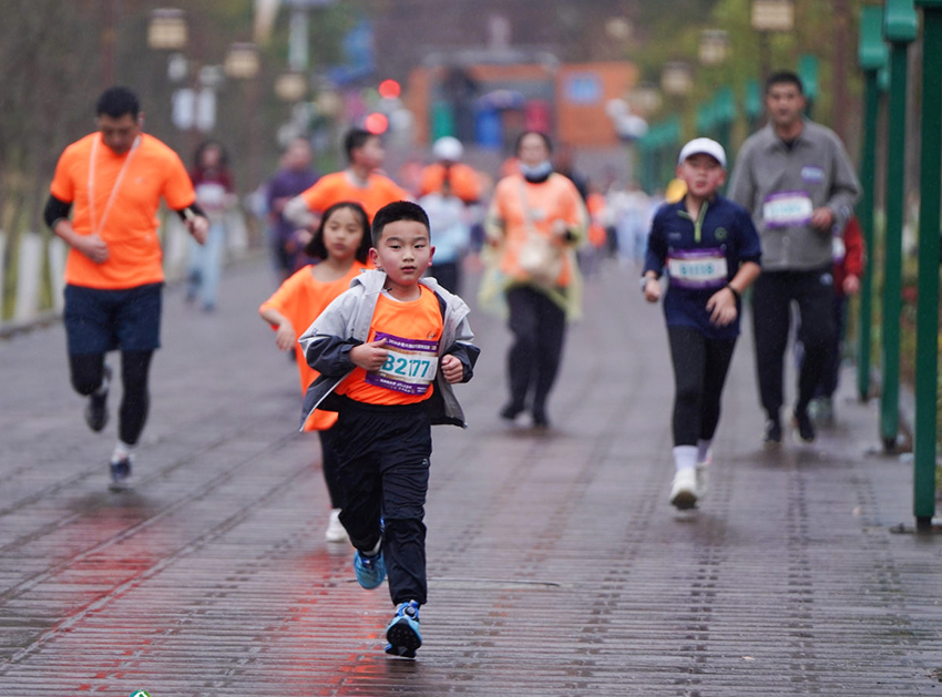 徒步活動現場。雲龍縣委宣傳部供圖