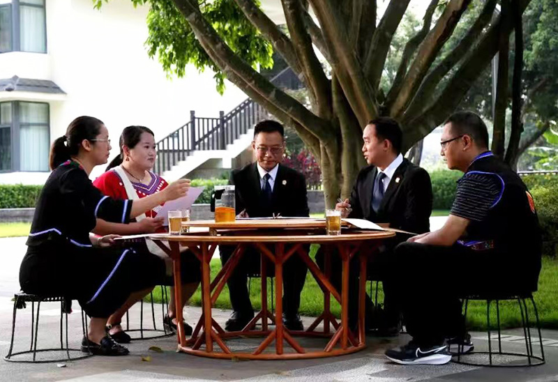 新时代“枫桥经验”的创新实践，探访双江法院“四杯茶”调解法。
