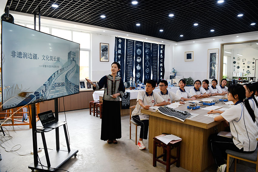 文化安全主题作品。