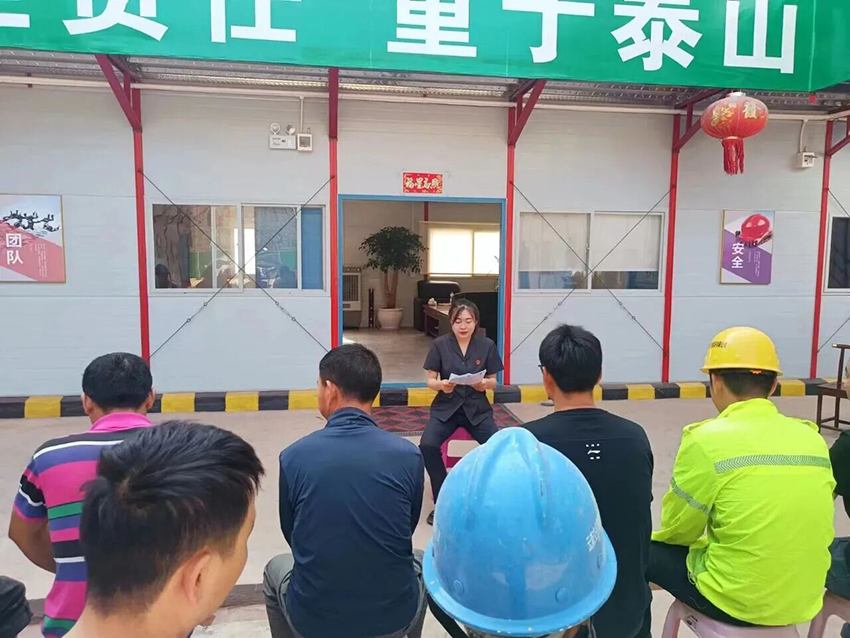 【2】祿豐市人民法院羅次法庭走訪企業，送法上門。受訪者供圖