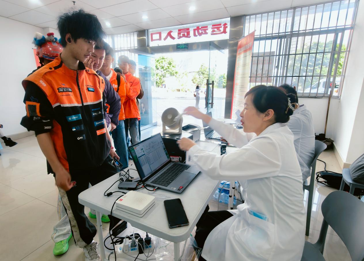移動體檢活動現場。雲南省總工會 供圖