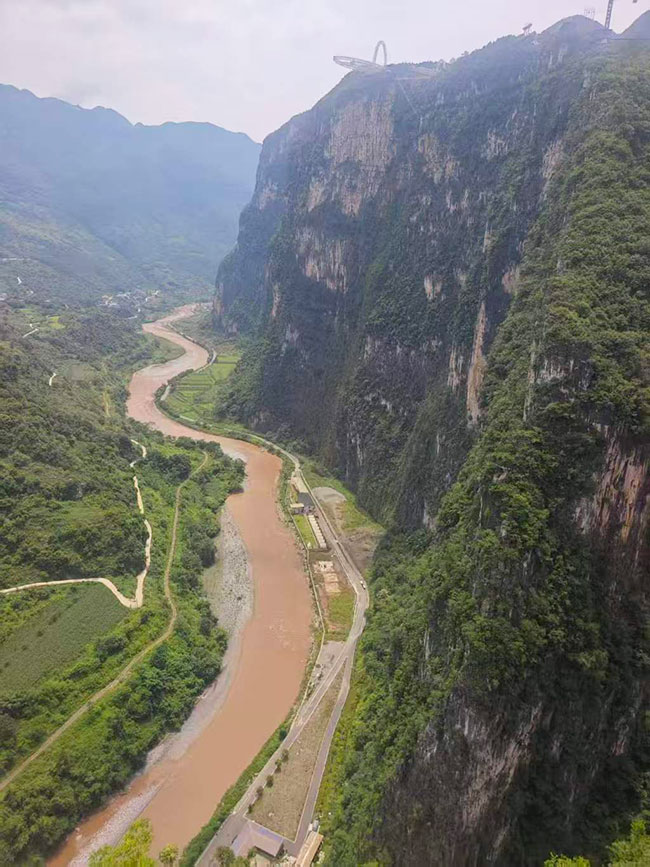 壮观的尼珠河大峡谷。