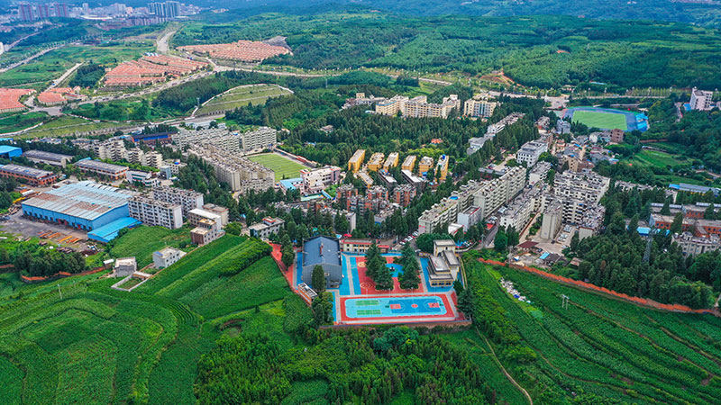 后矿社区全景。