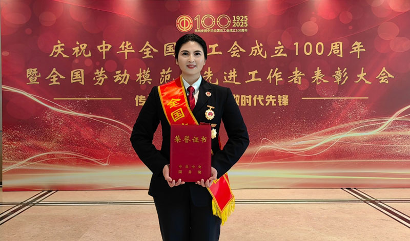 全国先进工作者、全国三八红旗手、“沧江明珠”未检负责人杨莎莎。临沧市人民检察院供图