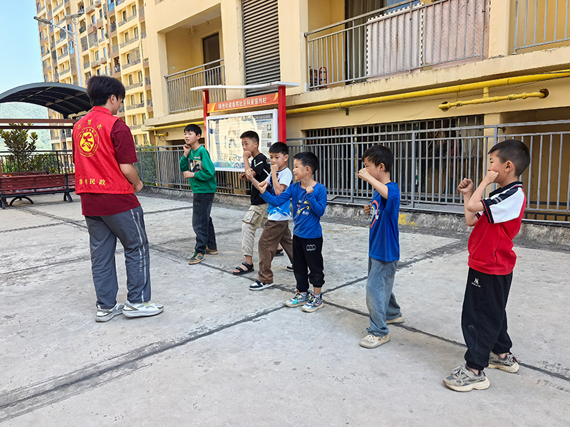 武术课程教学，一招一式强健体魄