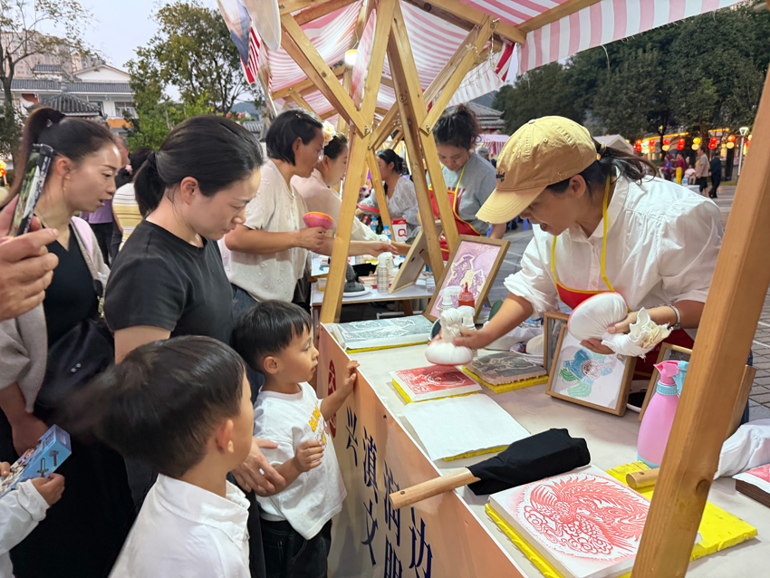 非遗手作。文山市融媒体中心供图