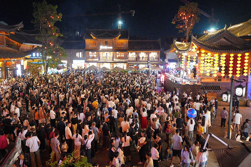 思茅区2026年国庆文旅市场火热有序