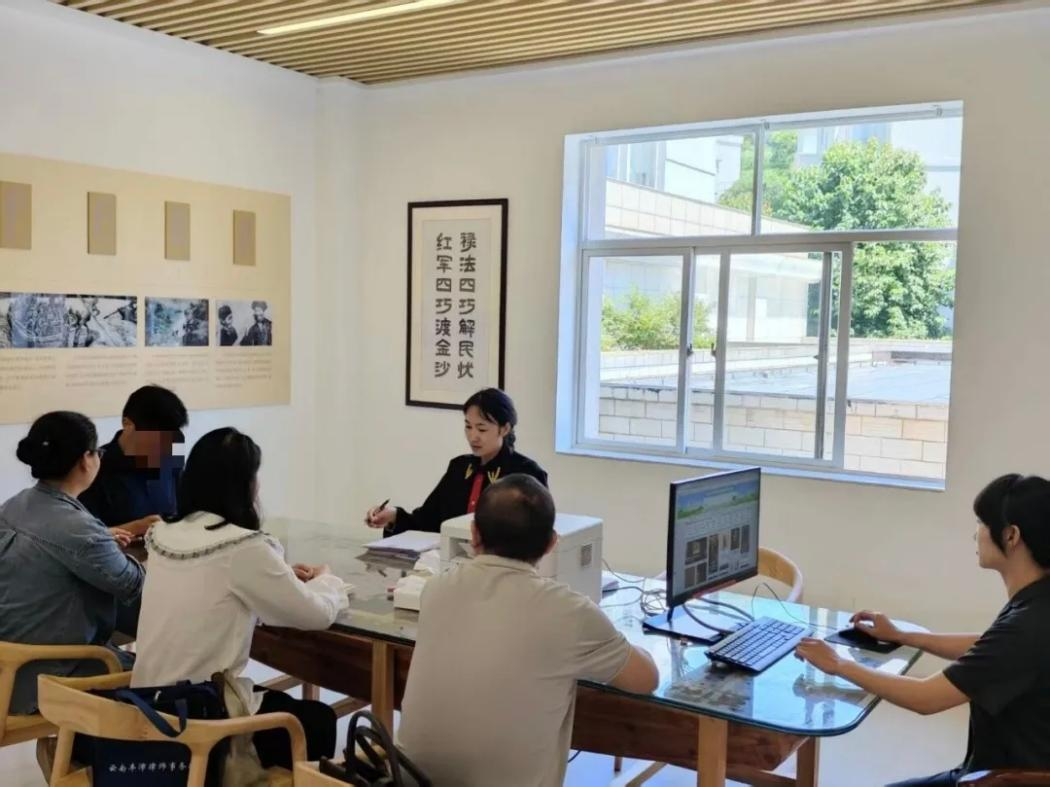 祿勸縣人民法院創新設立“巧渡”調解室，化解群眾矛盾糾紛。（祿勸縣人民法院 供圖）