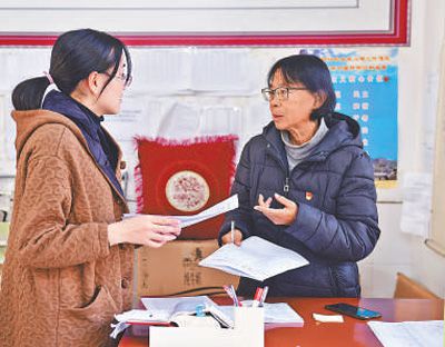 云南丽江华坪女子高中党支部书记,校长张桂梅:爱让梦想飞越大山