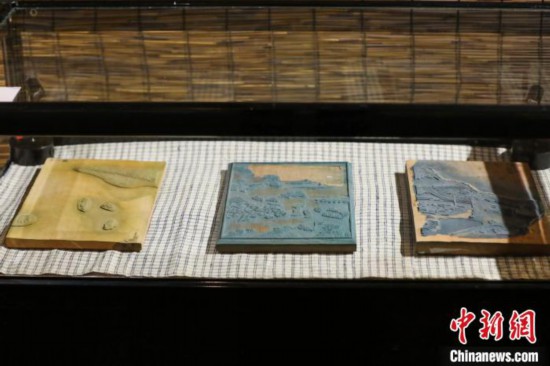 展出的雕版實樣 曉風書屋 供圖