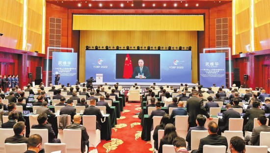 11月12日，第六届云南国际人才交流会在昆明开幕。本报记者 雷桐苏 陈飞 摄